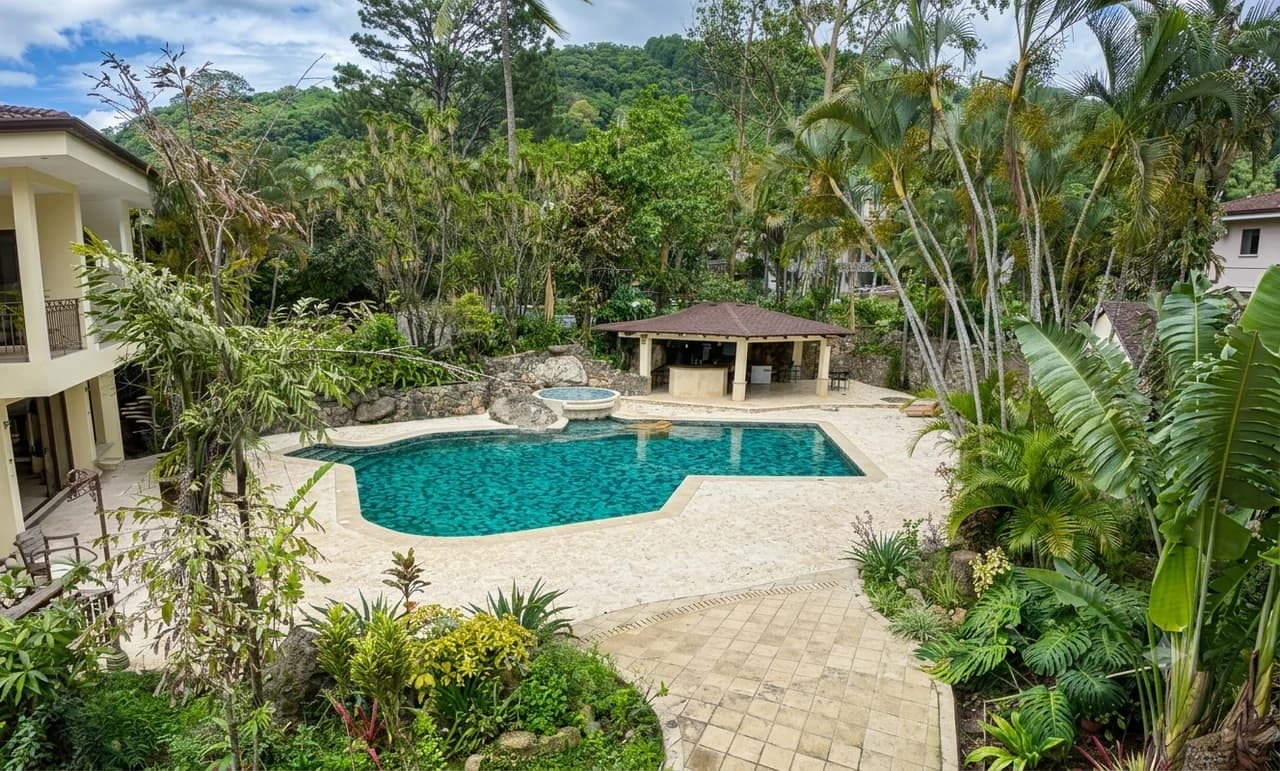SANTA ANA GEM: LUXURY ESTATE COSTA RICA