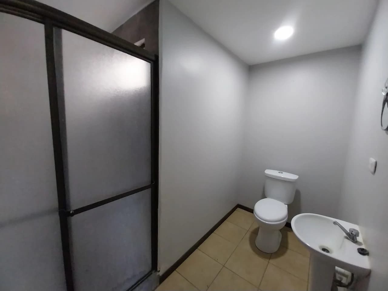 RC-140: Investment Opportunity – Apartment Building in Comunidad Guanacaste - photo 7