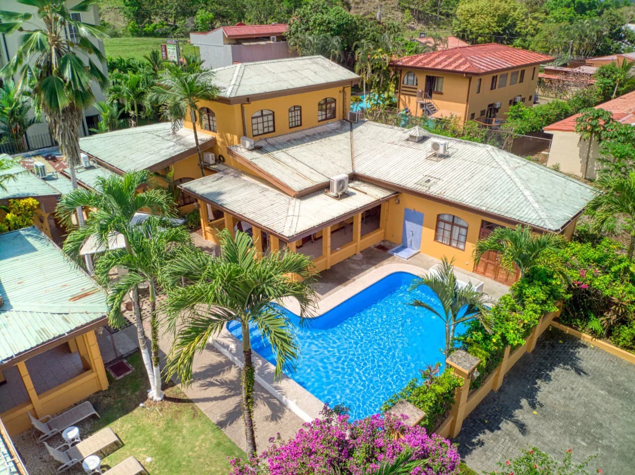 Price Reduced! Income-Generating Property in Costa Rica – Turnkey & Active Rental Business - photo 3