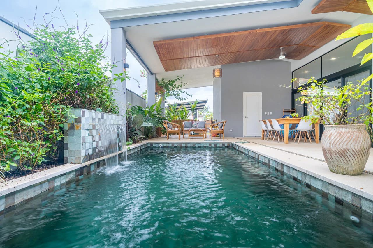 Casa Cola Ballena: Modern new construction, walk to the beach, Best in class location - photo 27