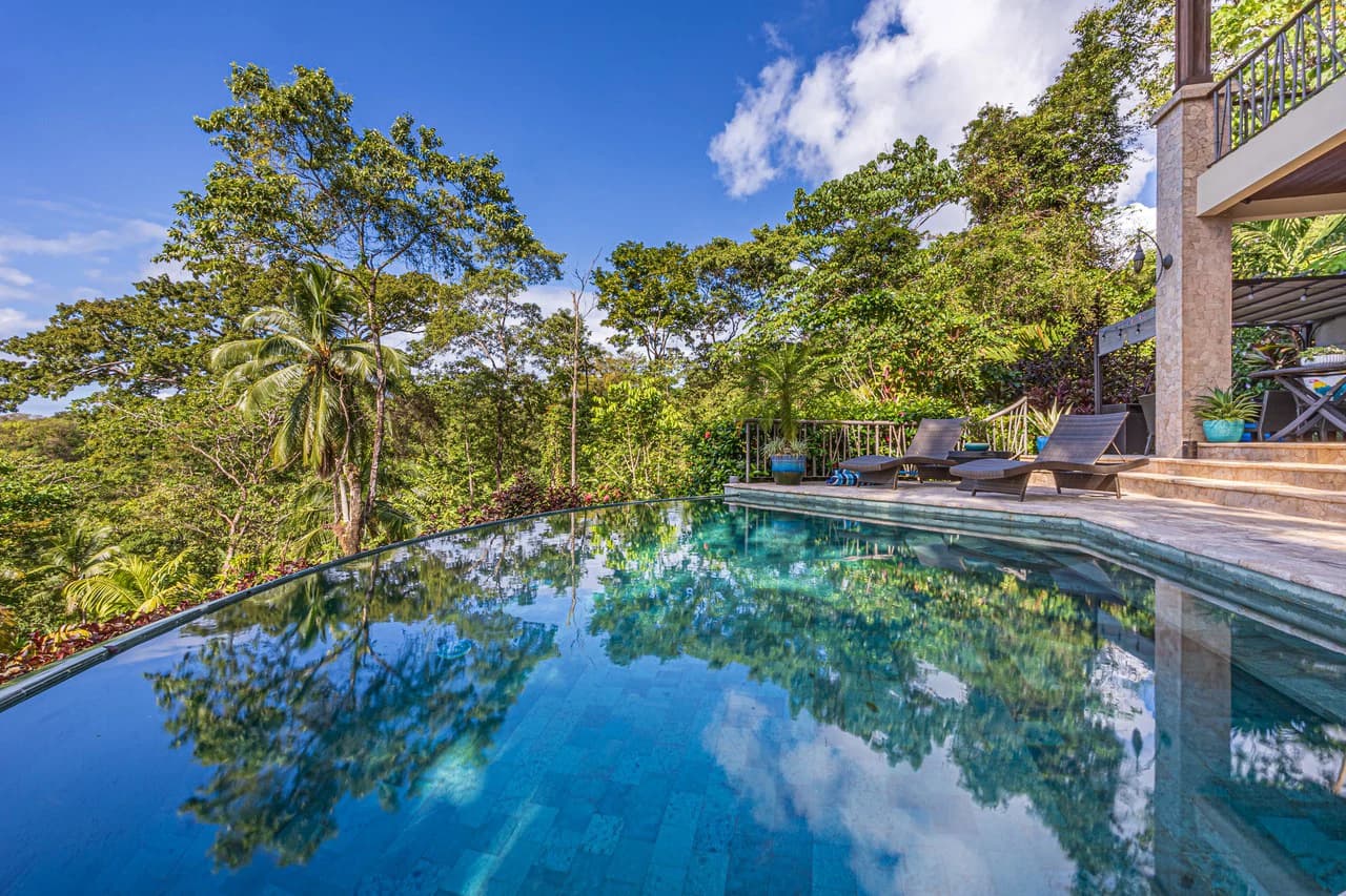 Luxurious Coastal Retreat with Ocean Views in Uvita, Costa Rica - photo 30