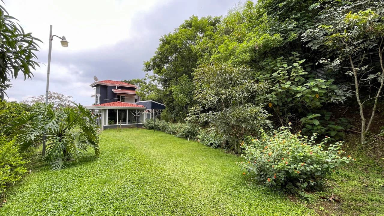 House for sale with large lots Grecia- San Isidro - photo 27