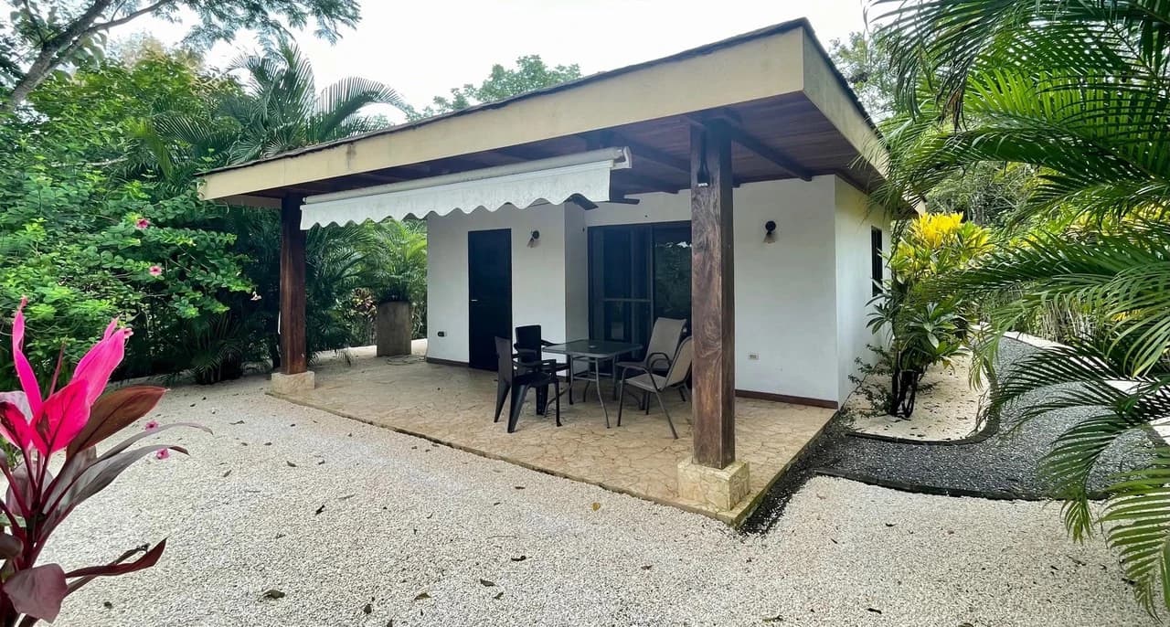 Boutique Eco-Lodge close to Tambor, Costa Rica – Tranquil, Turn-key Retreat on 3.3 Acres: Boutique Eco-Lodge close to Tambor, Costa Rica – Tranquil, Turn-key Retreat on 3.3 Acres - photo 10