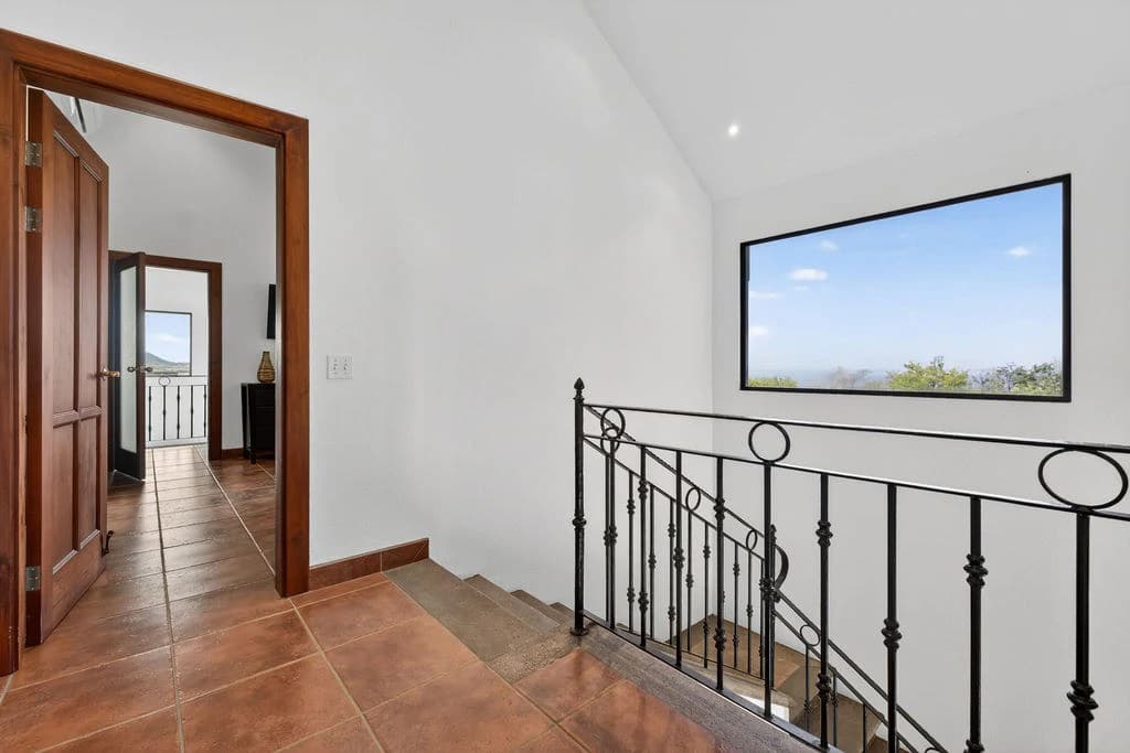 Casa de Estrellas: Elegant 4BR Ocean View Home in Pacific Heights, Potrero - photo 23