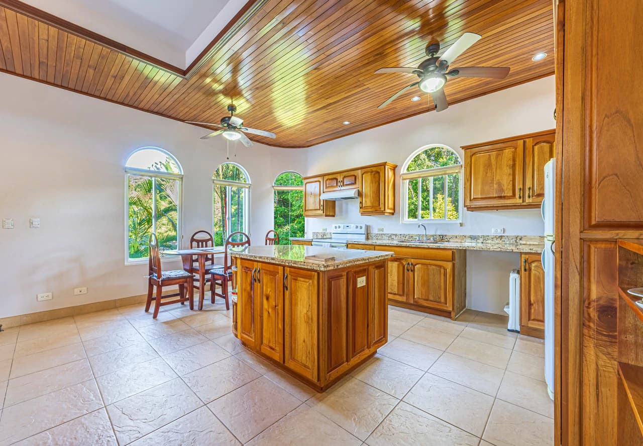 Elegant 3 Bedroom + Office Jungle Home in Puesta Del Sol, Ojochal - photo 28
