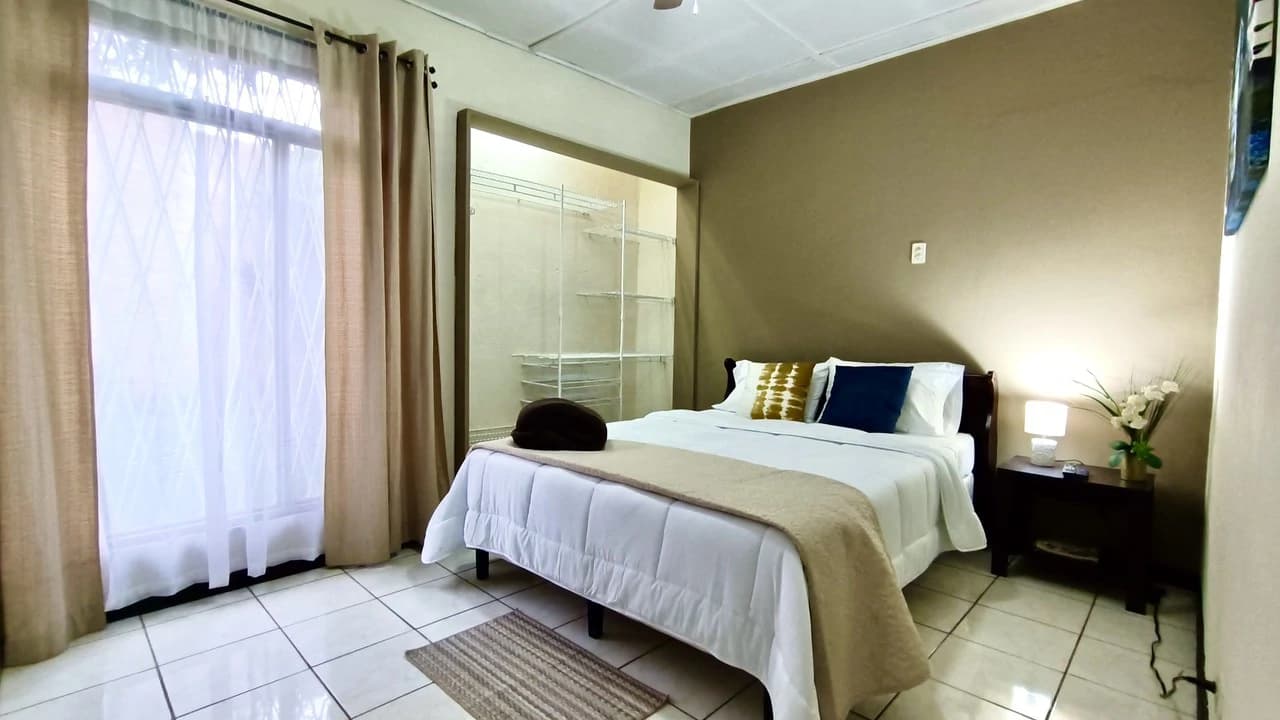 House for sale in residential area un San Jose, Costa Rica. - photo 14