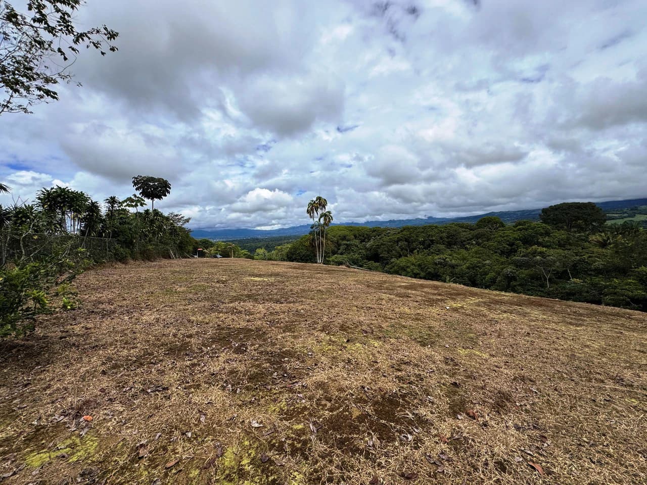 3.2 Acre Riverfront Property with Mountain Views San Francisco San Isidro - photo 2