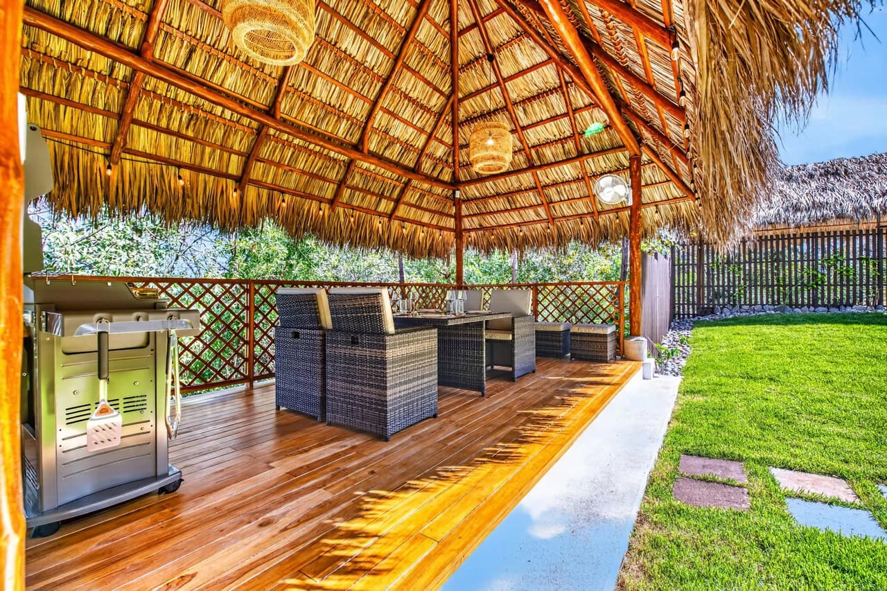 Casa Pochote: Artisan Luxury Villa Near Tamarindo | Pool, Jacuzzi & Langosta Beach Club Membership Included - photo 42