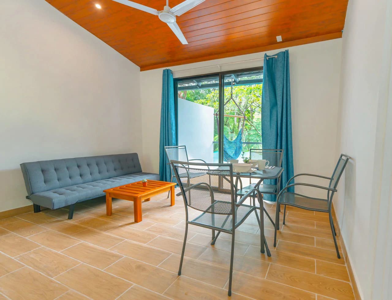 Prime Commercial Opportunity: 10-Bedroom Hotel with Endless Potential in Ojochal - photo 25