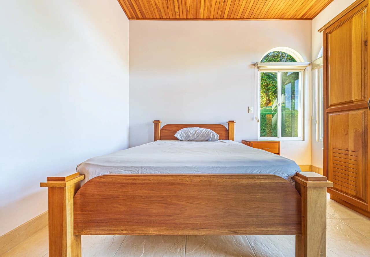 Elegant 3 Bedroom + Office Jungle Home in Puesta Del Sol, Ojochal - photo 11