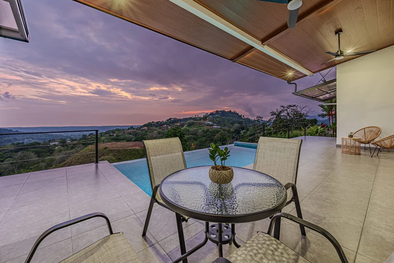 CHONTALES NEW VILLA WITH PANORAMIC OCEAN AND MOUNTAINS VIEWS: Mountain Villa For Sale in Ojochal - photo 25