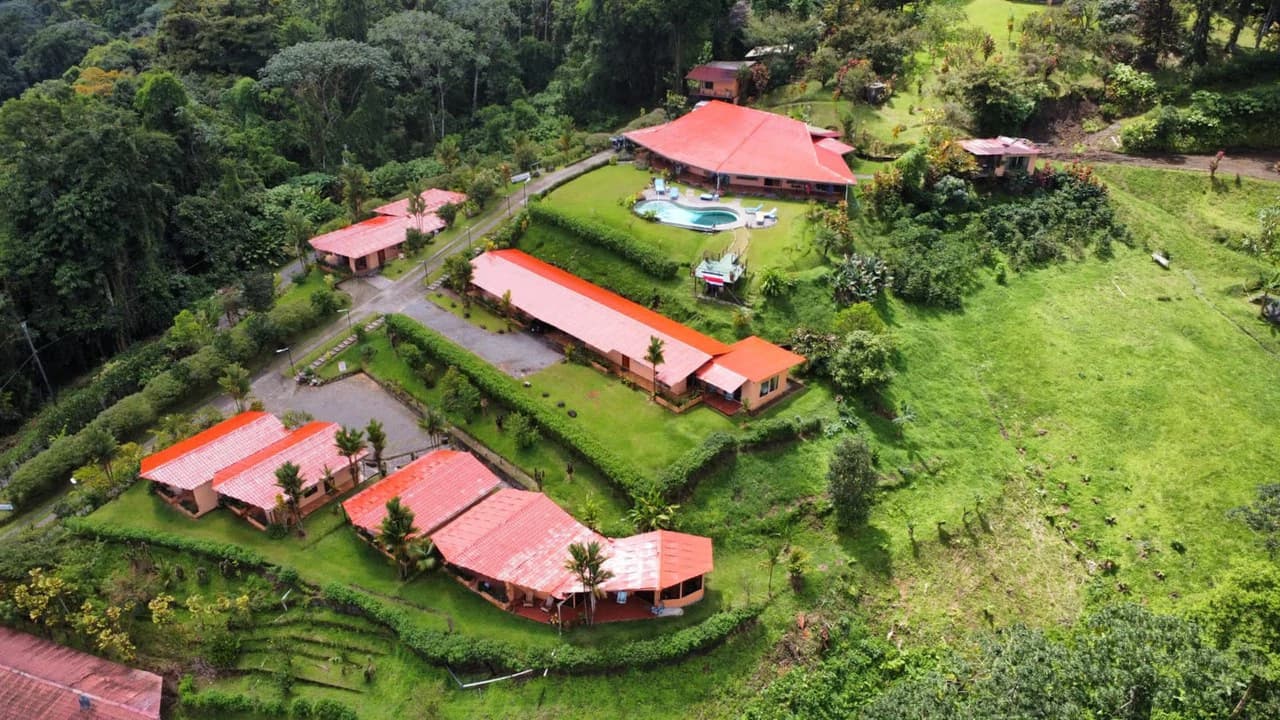 Nepenthe B&B: Hotel / B&B in the Rain Forest with spectacular views of Lake Arenal & Volcano. - photo 22