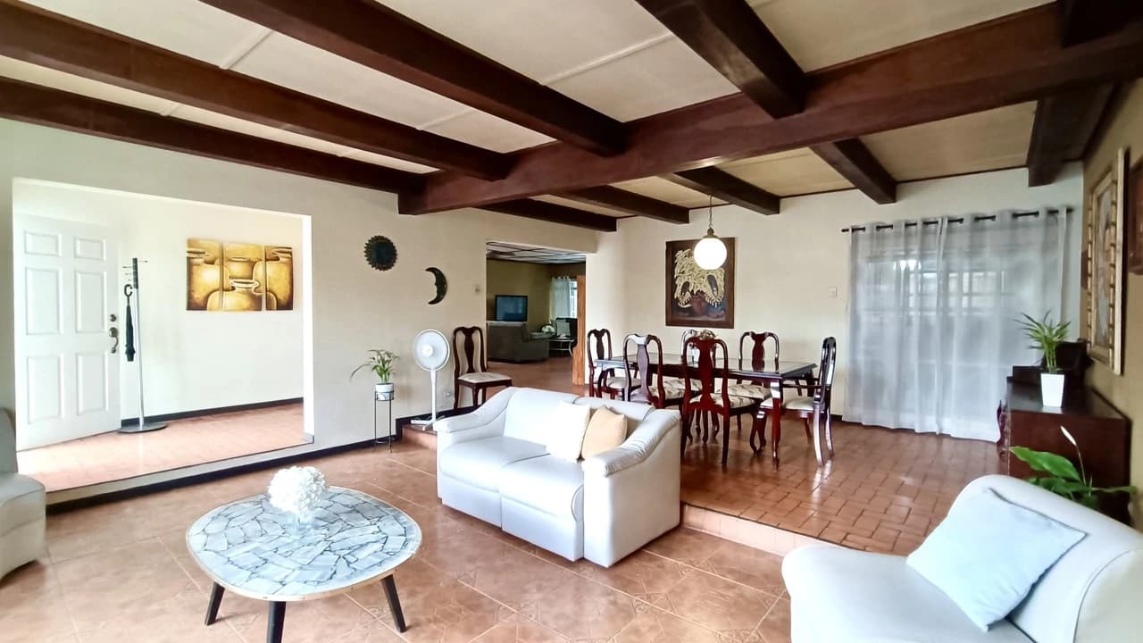 House for sale in residential area un San Jose, Costa Rica.