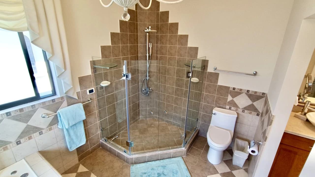 House for sale in Belen, Heredia, Costa Rica. Totally furnished!!! - photo 17