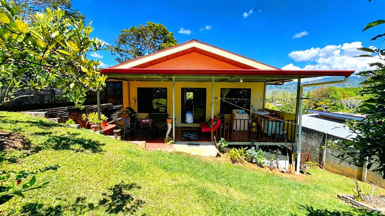 Countryside House For Sale in San Isidro del General - photo 12