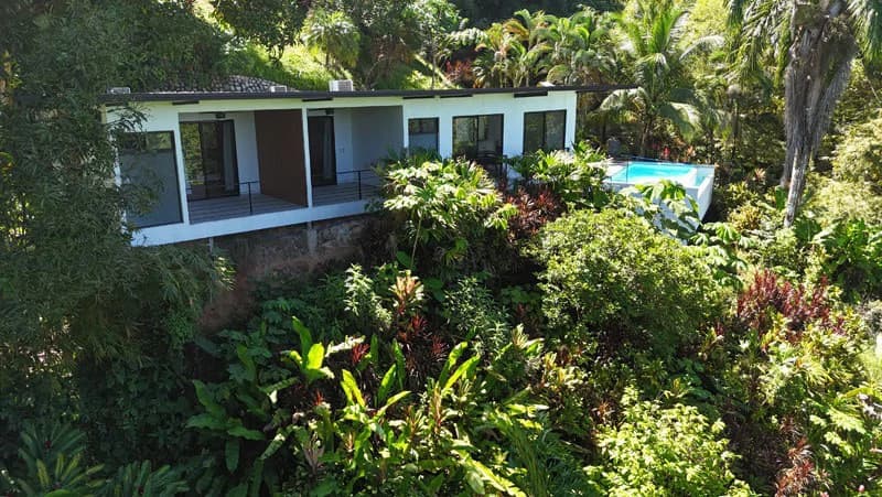 Ocean-View Retreat in Jardines de Morete, Uvita