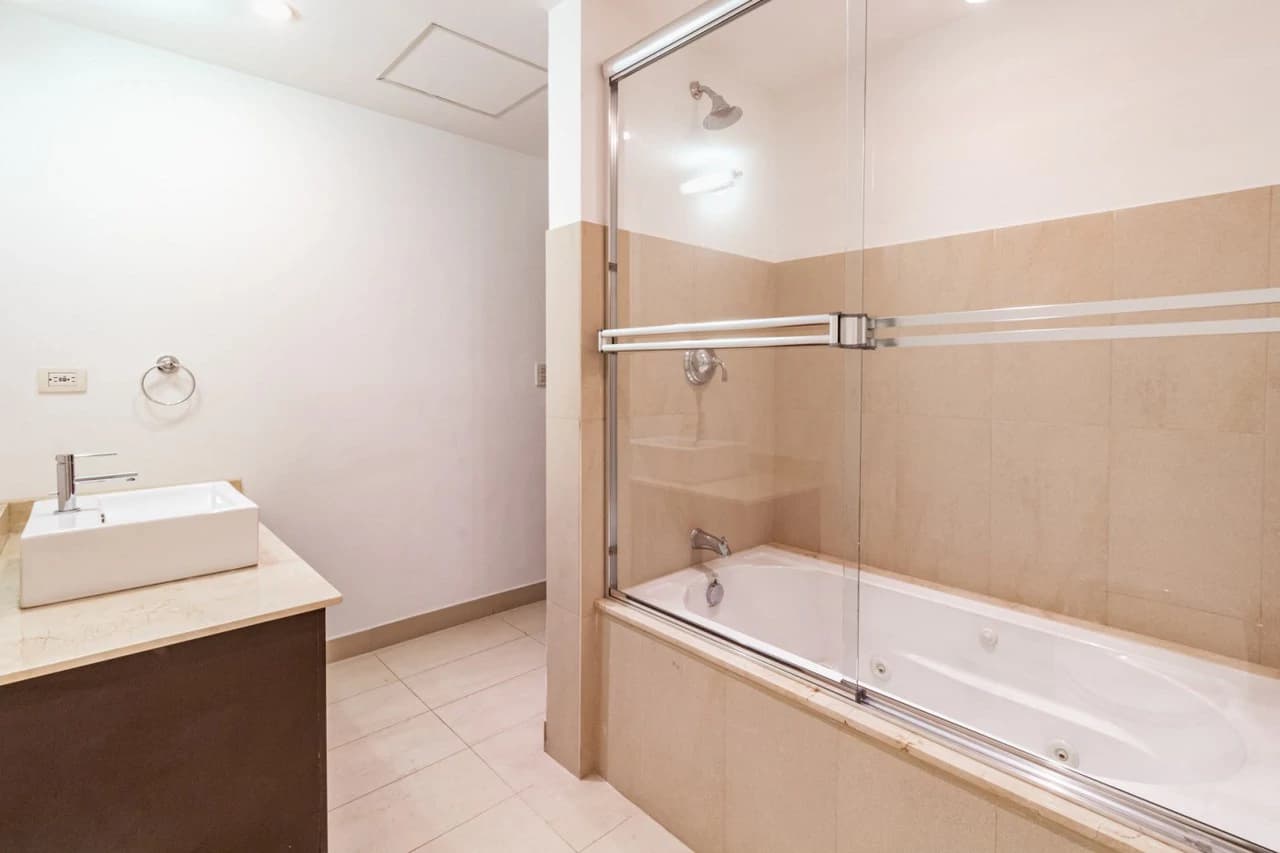 Apartment For Sale in San Rafael - photo 3