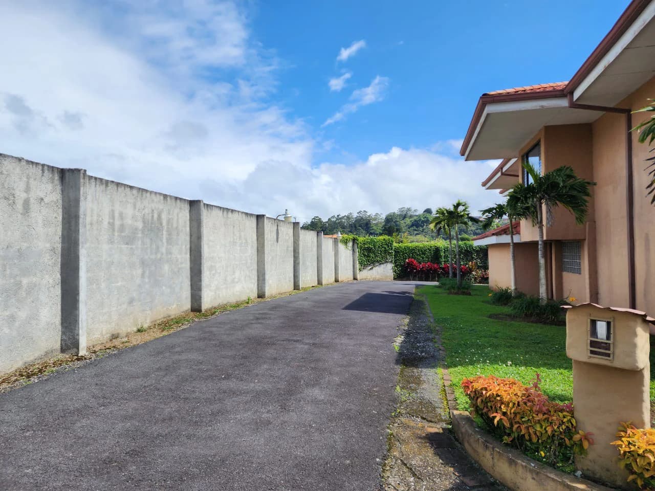 Villa For Sale in San Luis - photo 48