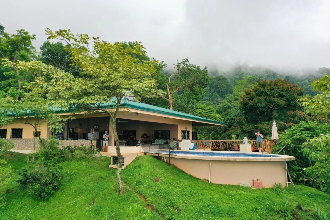 209 ACRES – 3 Bedroom 180 Degree Ocean View Home, Pool, And At Least 4 More Ocean View Building Sites!!!! - photo 4