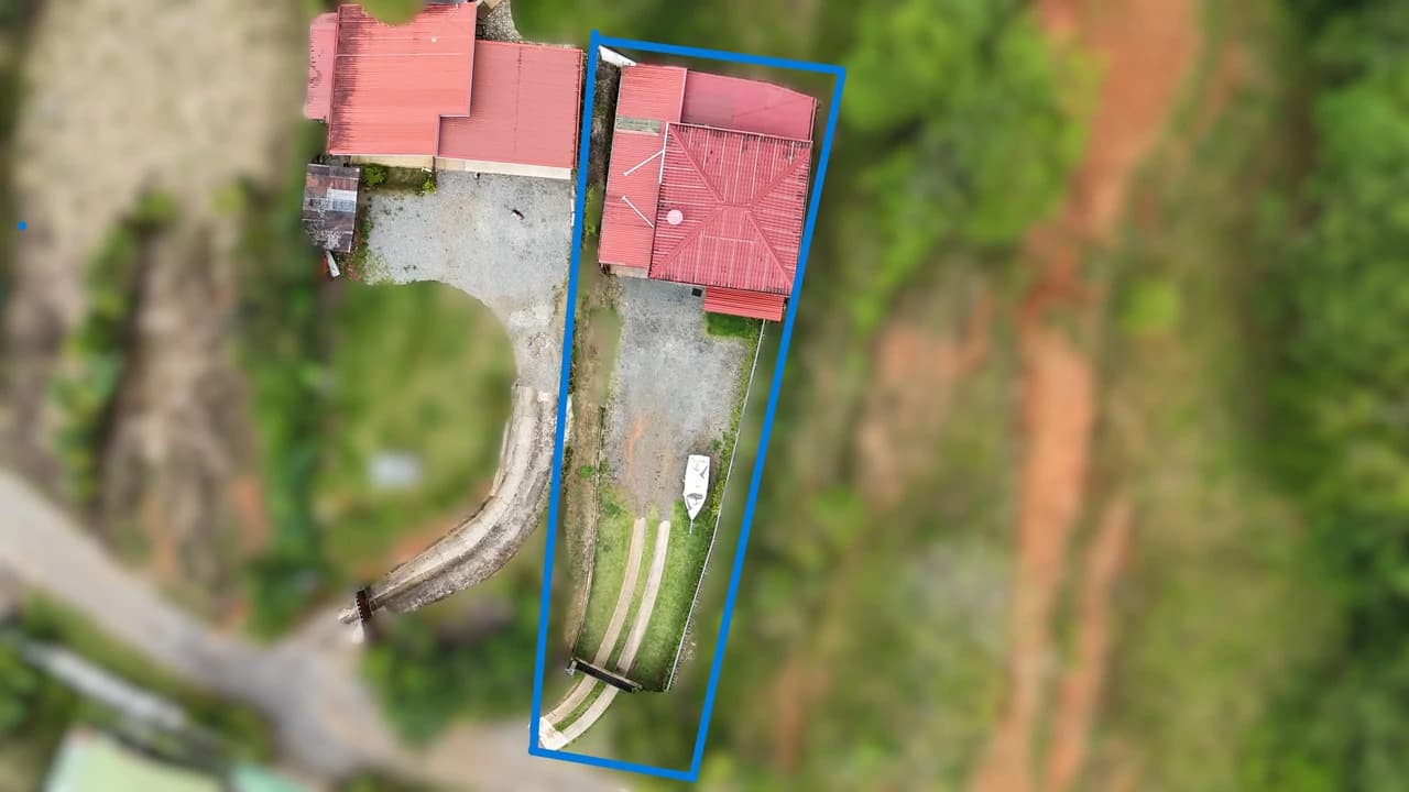 Mountain and Countryside House For Sale in Daniel Flores - photo 14