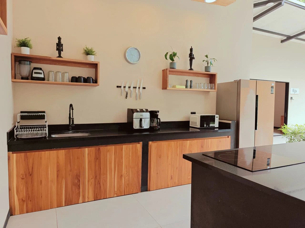 ID 751: Turn-Key Villa with Proven Income Near Cahuita National Park – Main House, Casita, and Stunning Pool on Over Half an Acre - photo 38