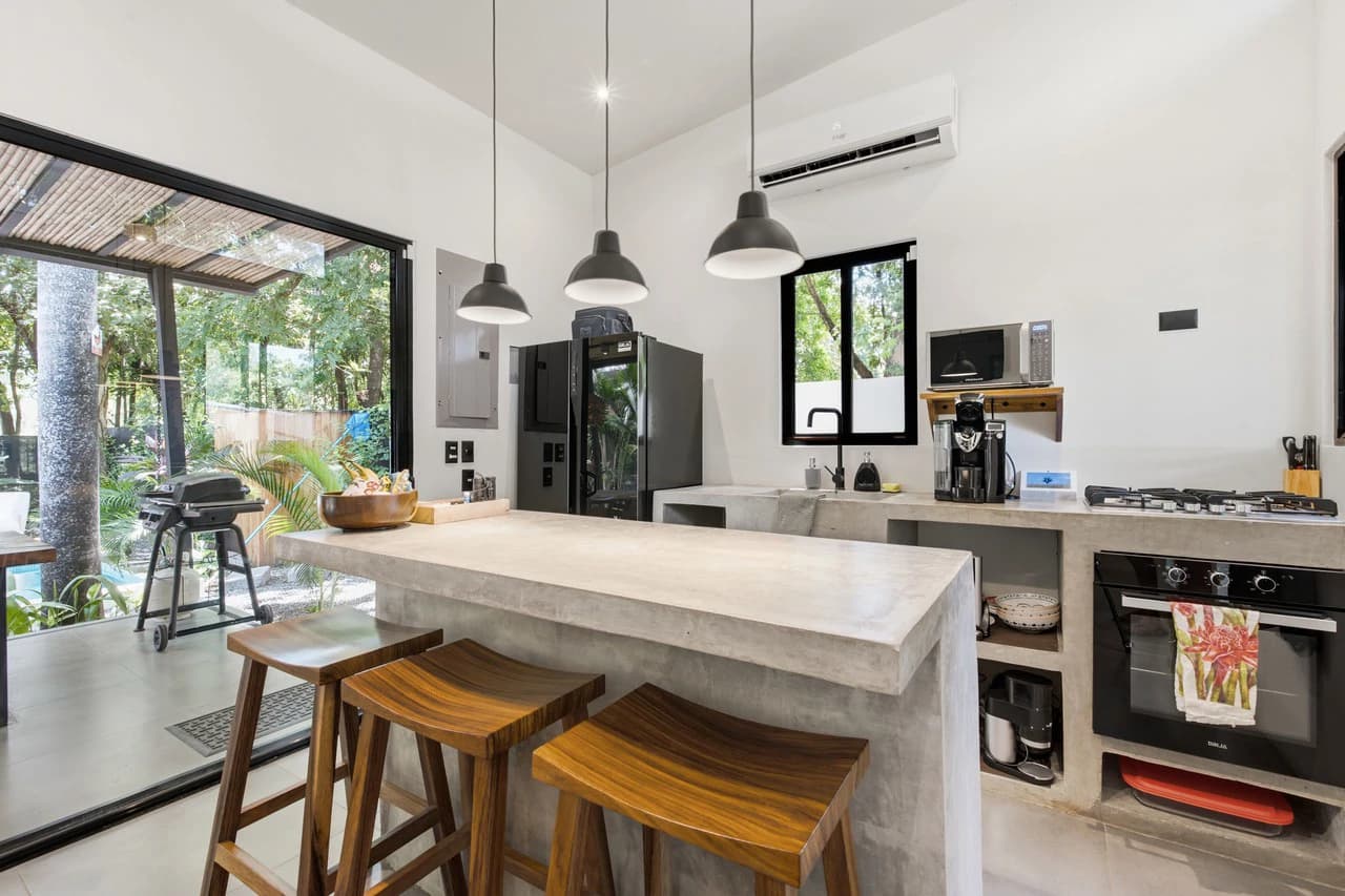 Casa Tatou: Private Pool & Walk-to-Beach Living in Surfside Playa Potrero - photo 4