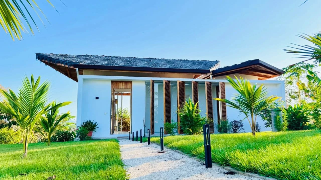 Casa Lilith: $1.39 Million - Luxury Jungle Estate with Guest House in The Ark Community, Santa Teresa Costa Rica - photo 41