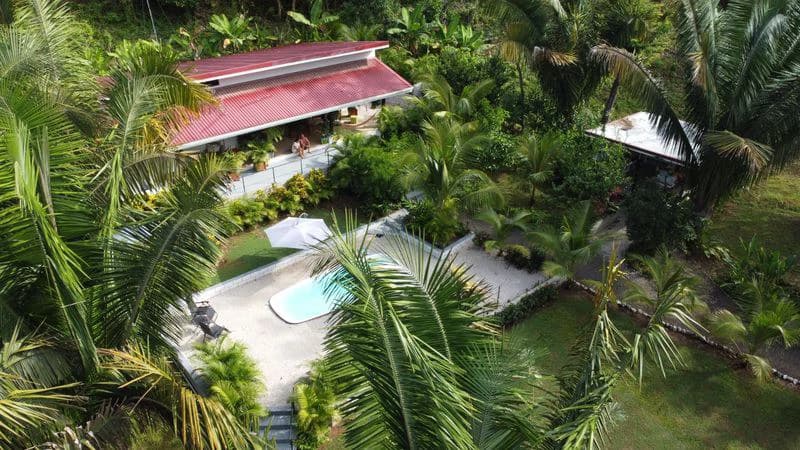 Entre Palmas Retreat: Near the Coast House For Sale in Playa Samara