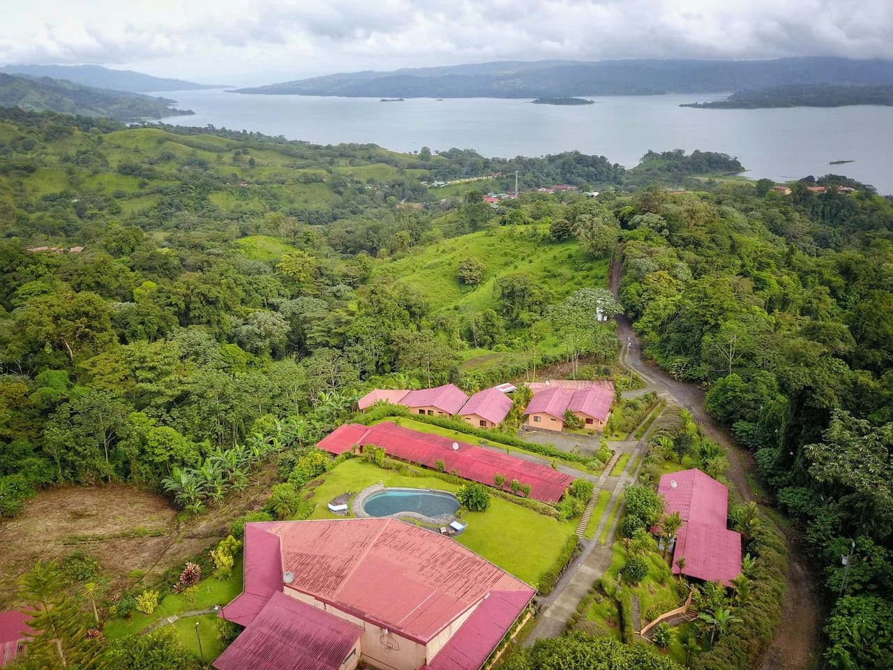 Nepenthe B&B: Hotel / B&B in the Rain Forest with spectacular views of Lake Arenal & Volcano. - photo 3