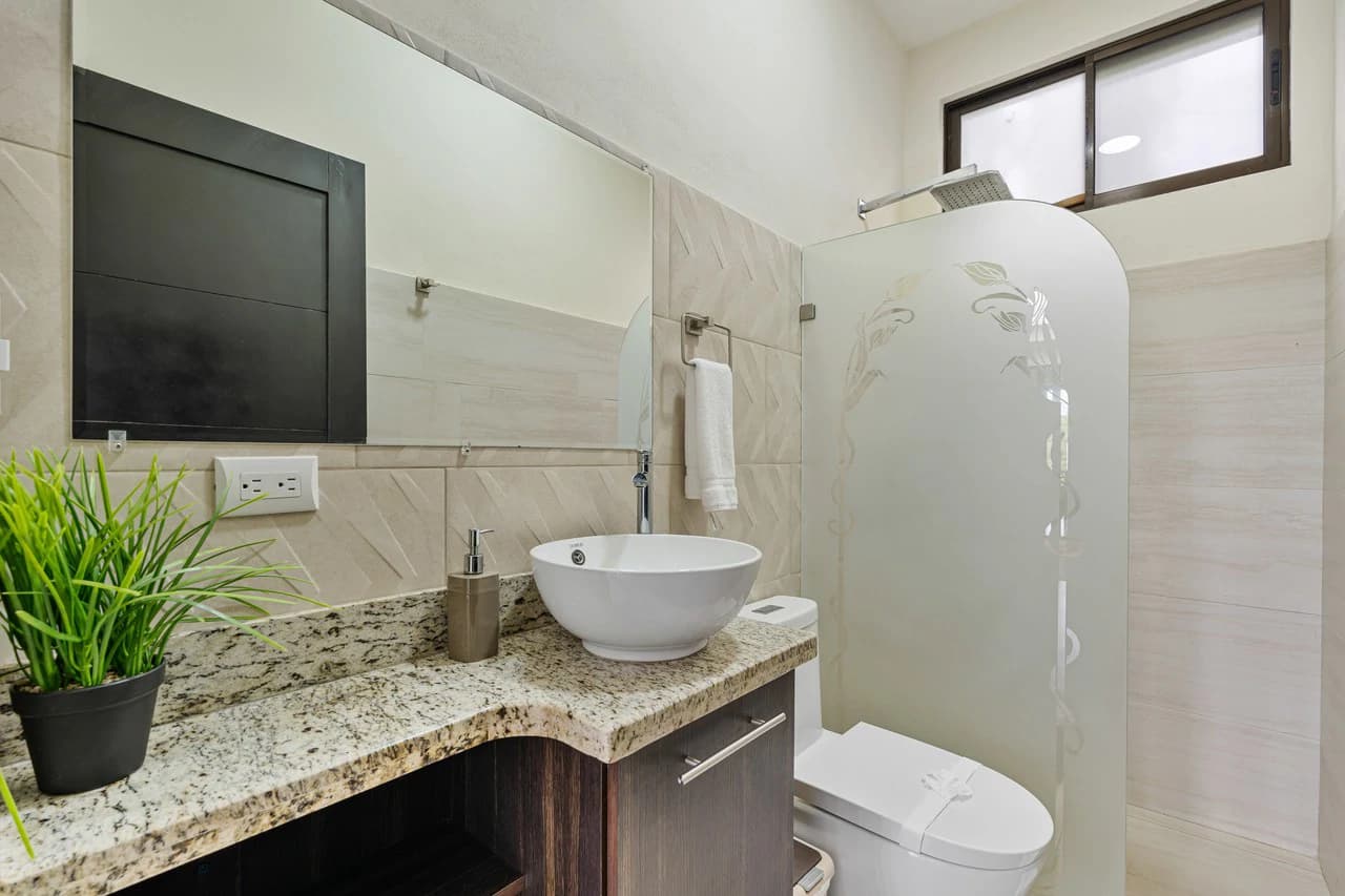 Casa Matias: Charming, well priced 4 bed home located just 5 minutes from the stunning Playa Grande, Guanacaste! - photo 15