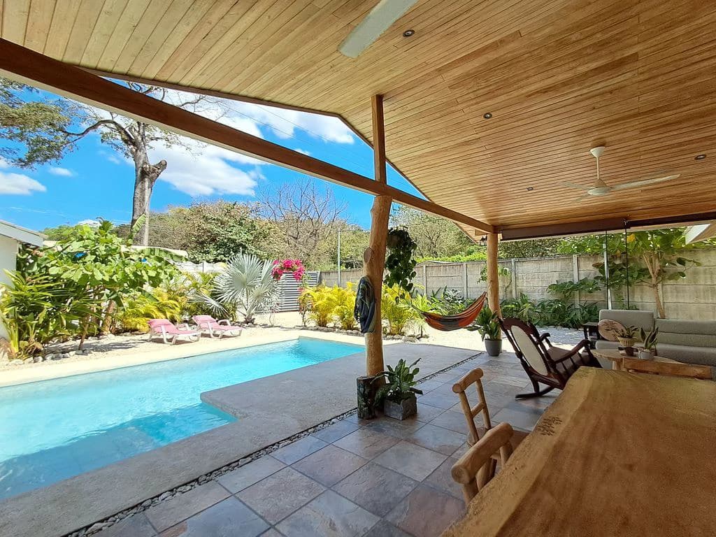 Casa de la Vida Loca: A Pura Vida Lifestyle with Income Potential - photo 14