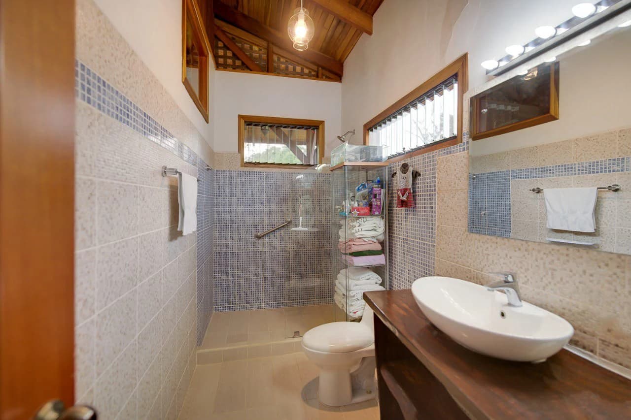 Finca Bambu: DEAL! Unique Luxury Chalet, Guest house and Pool! - photo 11