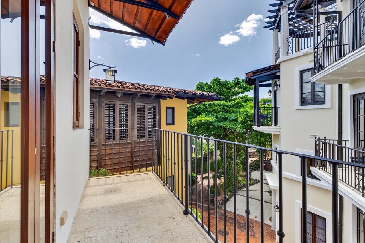 25 Paseo Del Mar: Best-Priced Beachfront Home in Las Catalinas - photo 41