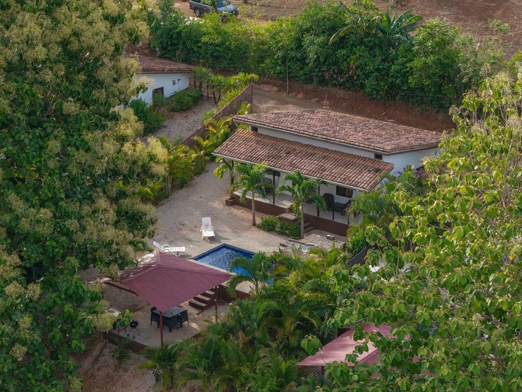 Villa Los Monos: High-Income 9-Unit Rental Property Near Playa Grande - photo 99