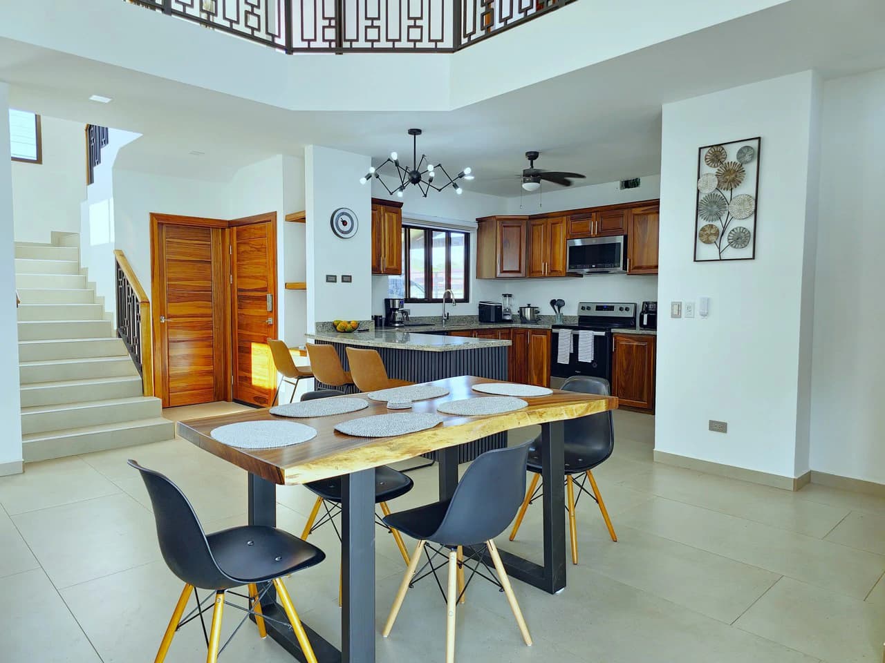 Price Reduced - Modern Oasis Near Uvita: Contemporary Living with Pool & Privacy - photo 16