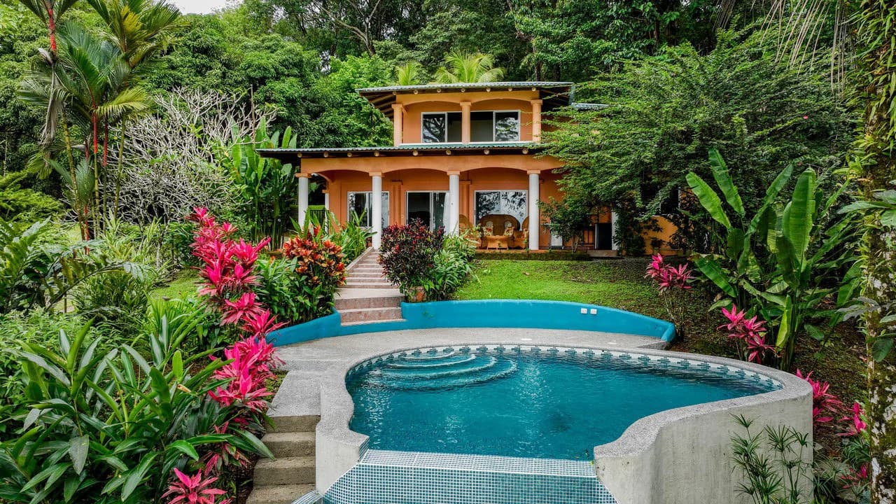 Whale's Tail Ocean View Estate with Extra Lot in Between Uvita and Dominical - photo 2