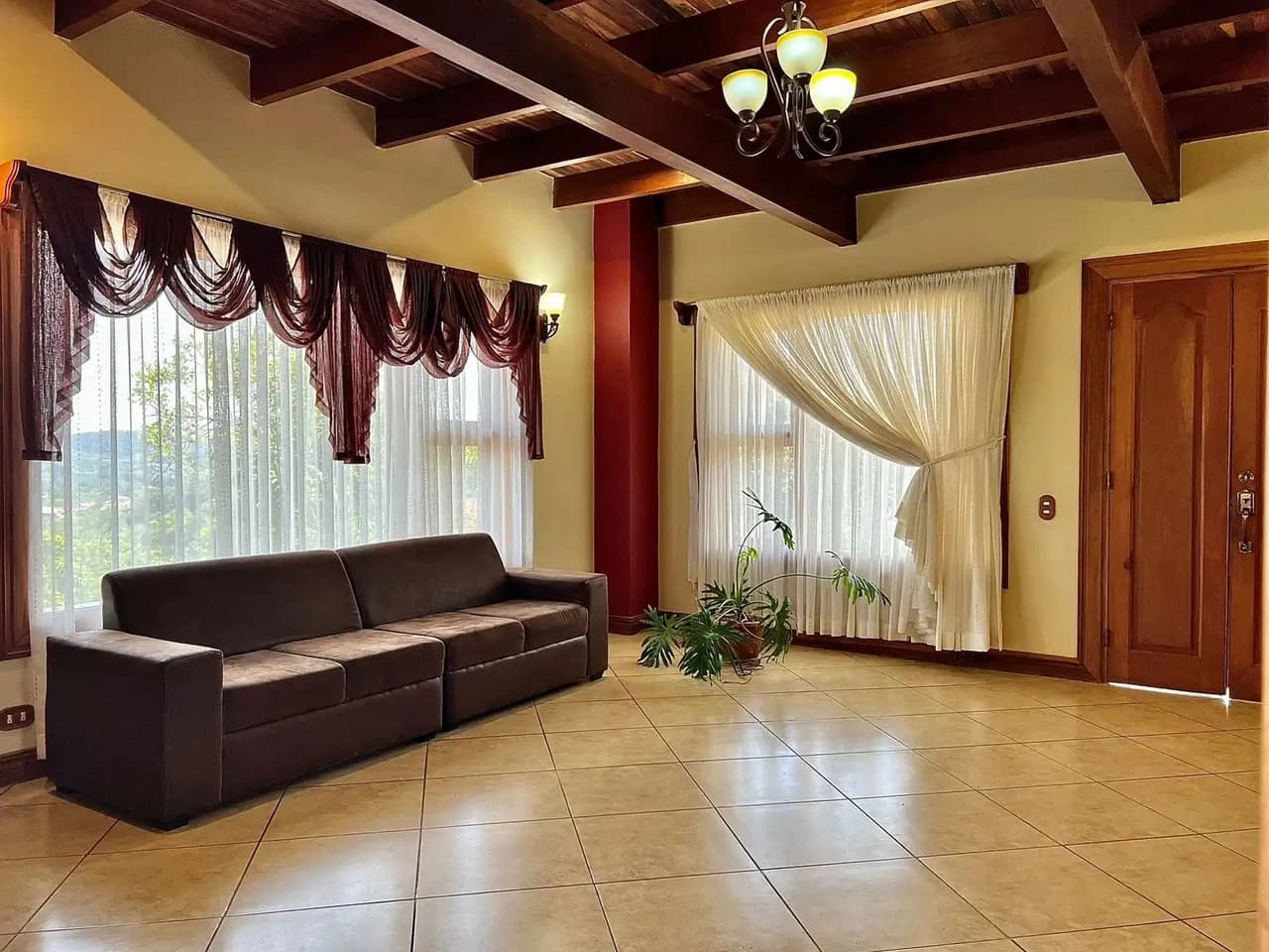 House For Sale in San Isidro - photo 3