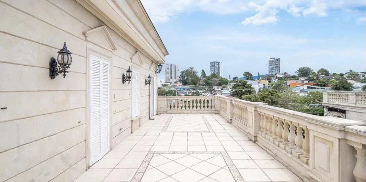 Los Yoses Mansion for sale - photo 18