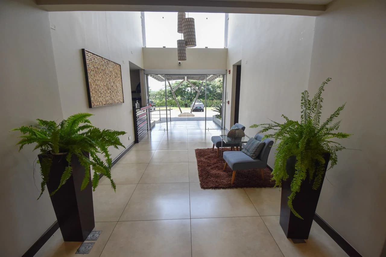 Apartamento de 2 Habitaciones + Sala de TV en Torres de Velarde Heredia: Apartment For Sale in Barreal - photo 23