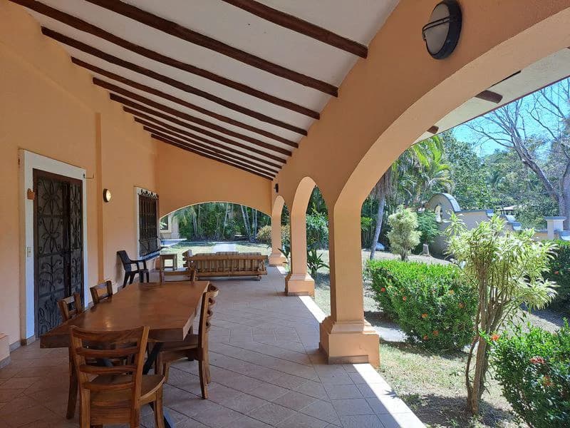 Casa Colonial: All the Charm of a 250 m2 Tropical Hacienda Ideally Located - Unique Opportunity! - photo 24