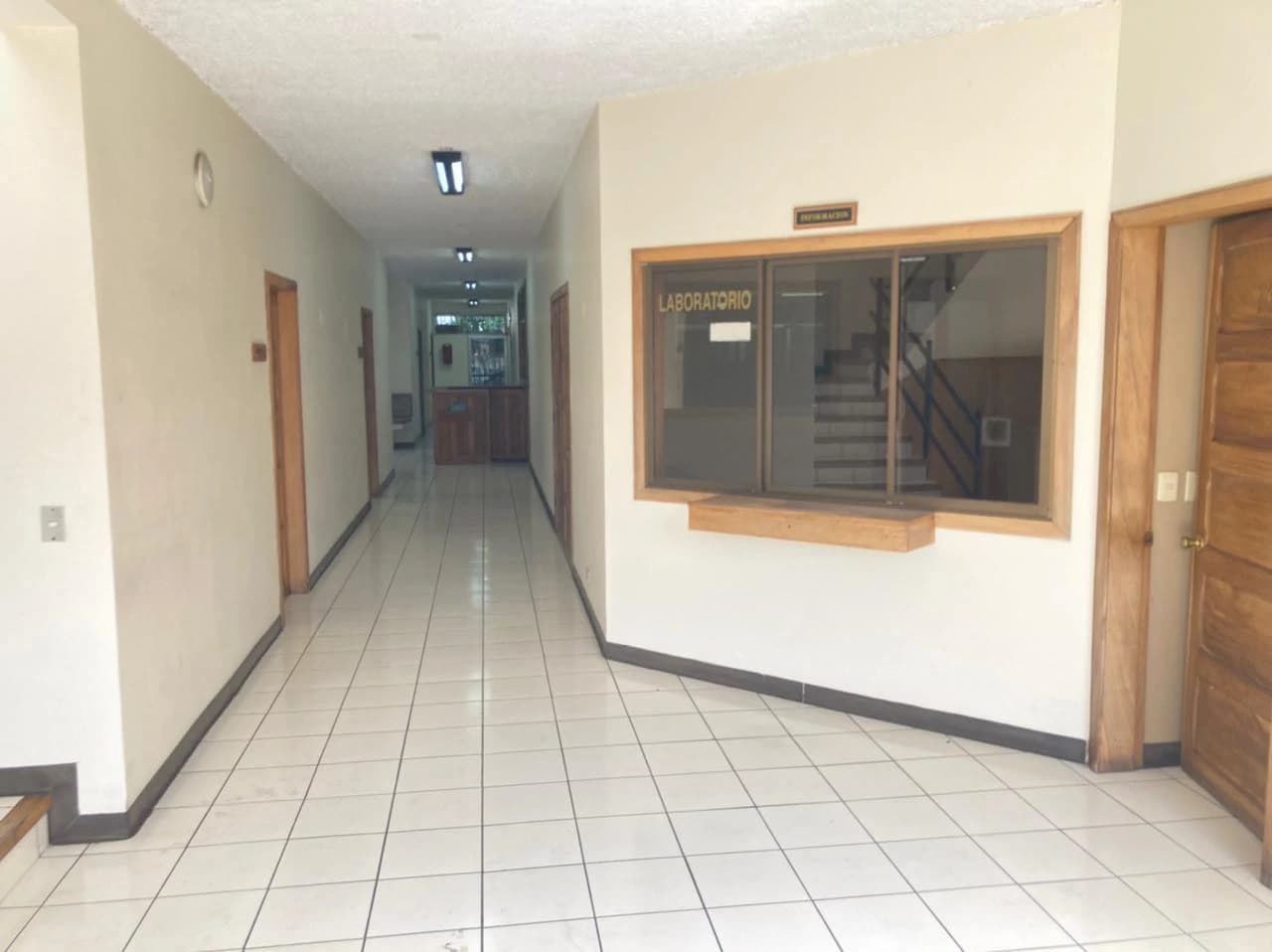 Building for Sale in High Traffic Street Moravia San Jose Costa Rica - photo 3
