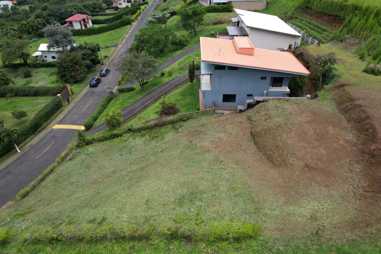 Lot for Sale in Condominio El Roble, Grecia - photo 4