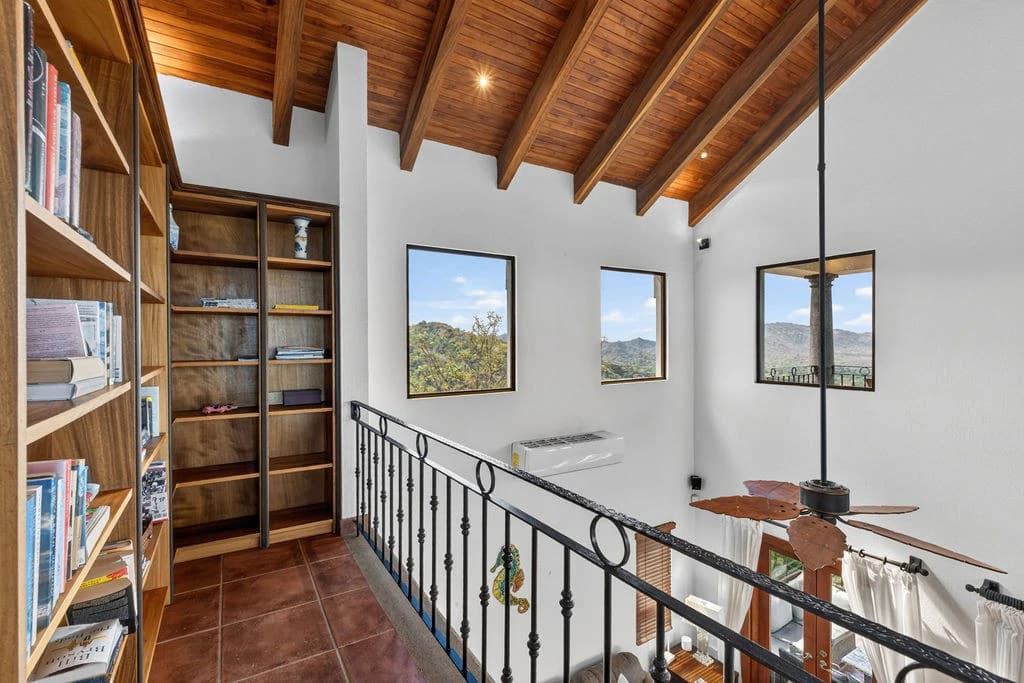 Casa de Estrellas: Elegant 4BR Ocean View Home in Pacific Heights, Potrero - photo 24