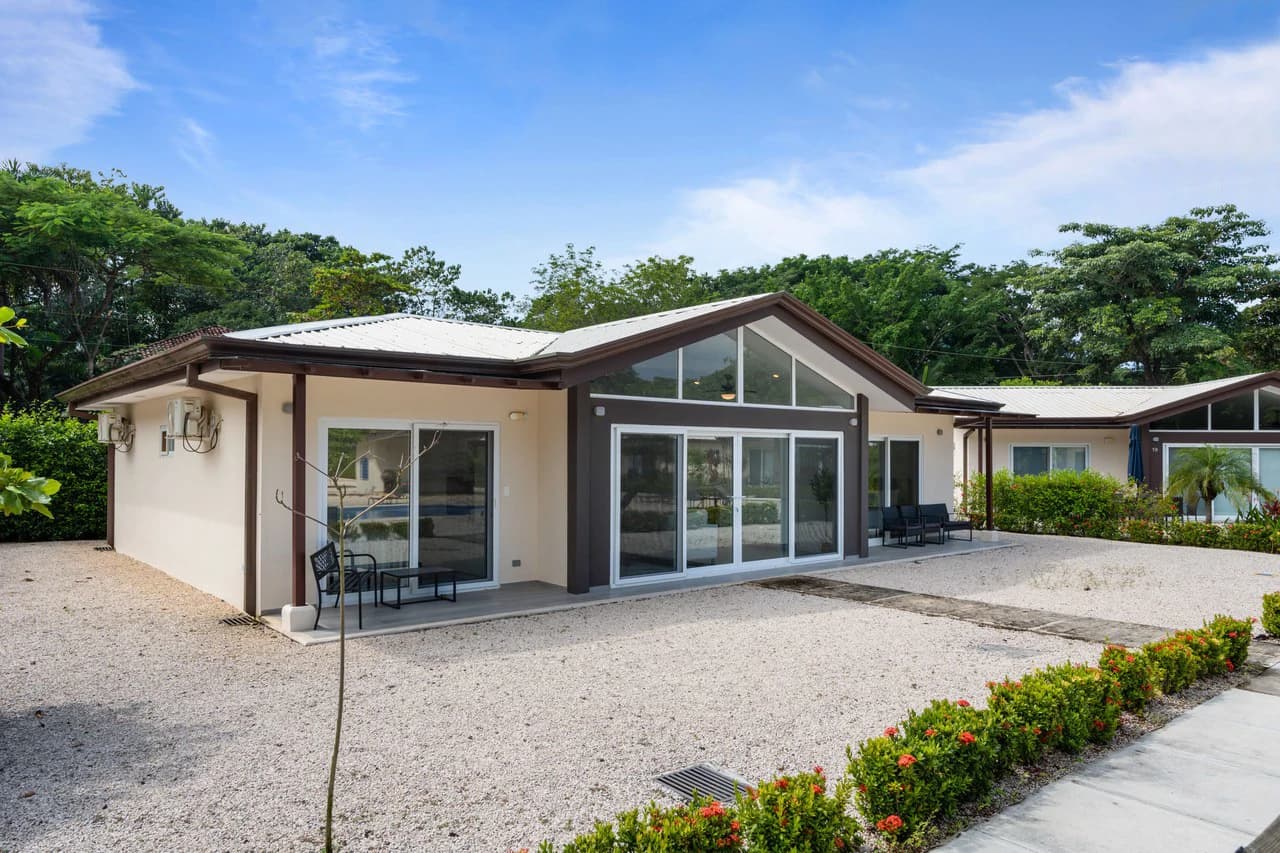 The Point 20: Modern Elegance Meets Coastal Serenity – Home for Sale in Playa Avellanas! - photo 24