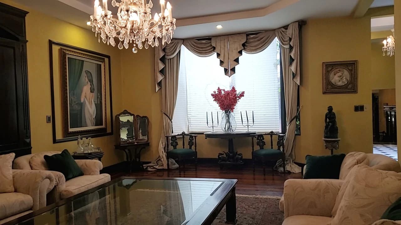 Villa For Sale in San Luis - photo 8