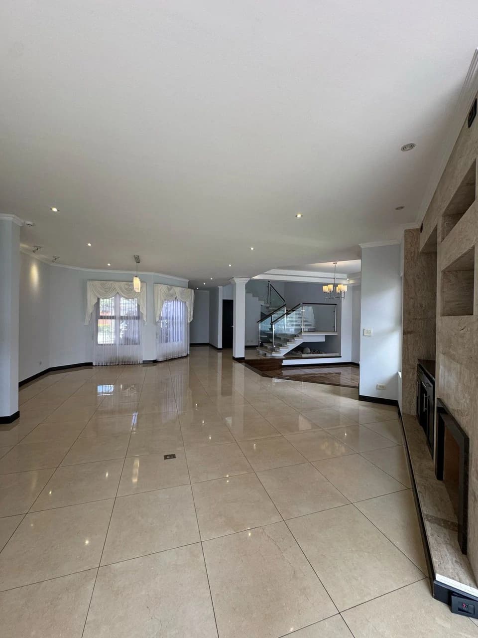 Casa La Guaria: House For Sale in Barrio La Guaria - photo 11
