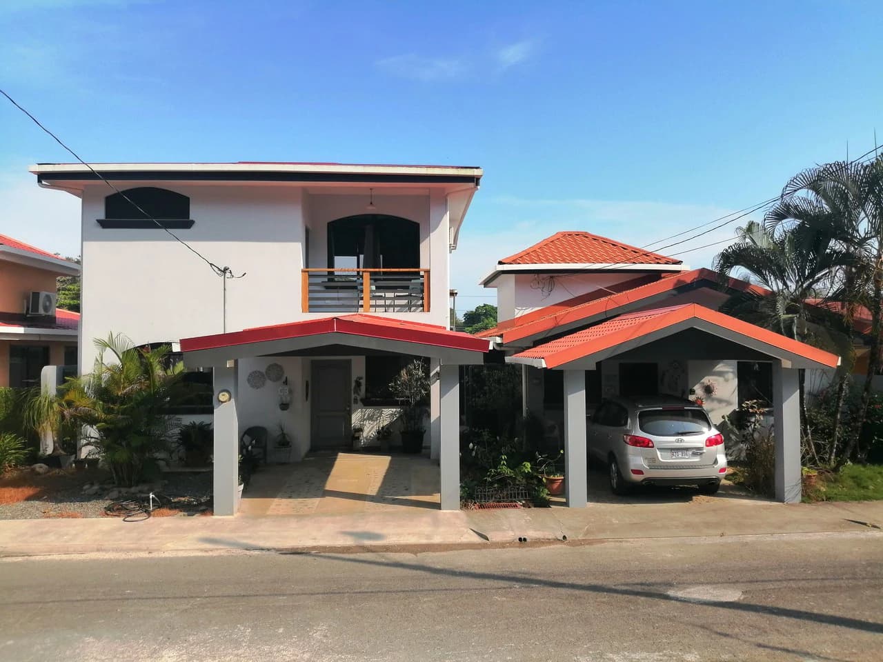 Villas Oceano: Two homes, pool, 270 yards to the beach from a secure gated community!