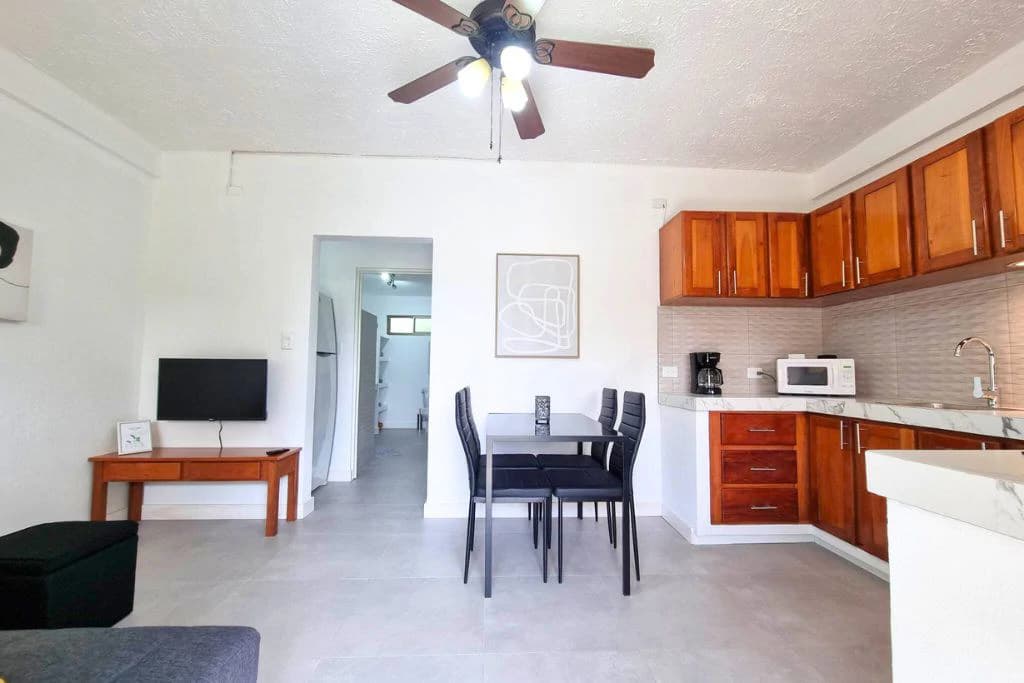 Condo Residencia Anita: Charming One-Bedroom Condo Near the Beach - photo 6