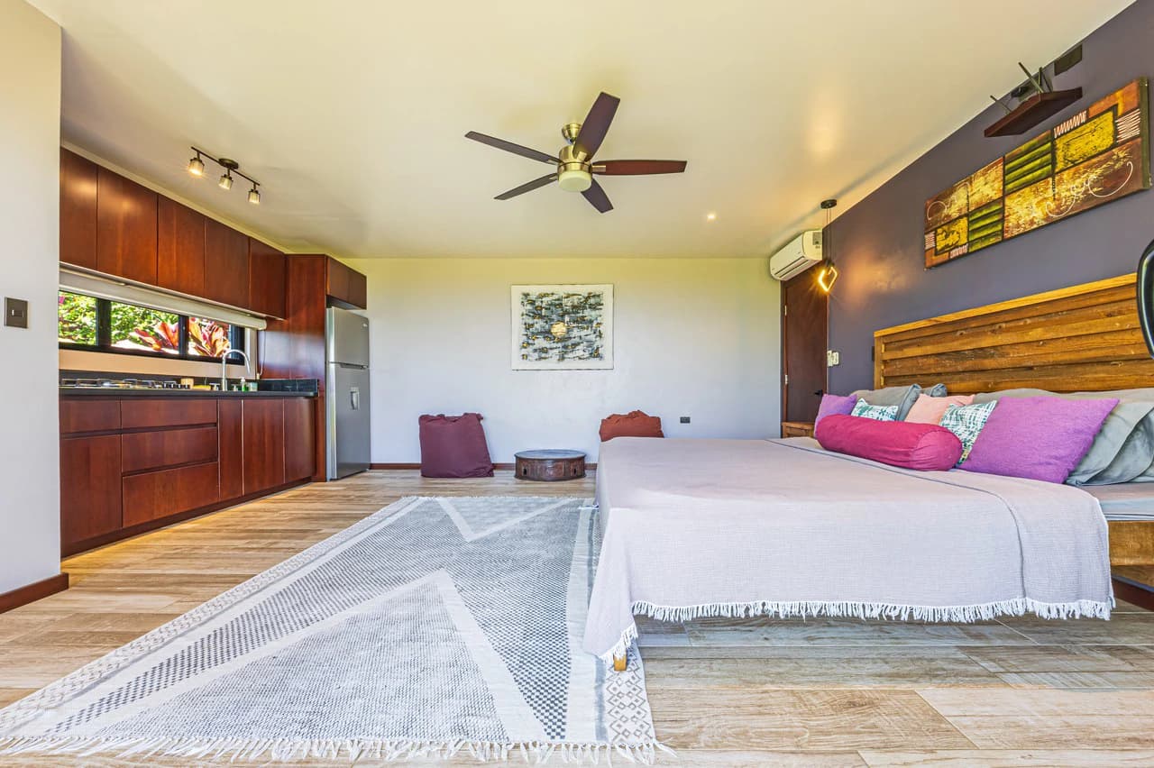 Casa Markissa: Luxury Oceanview Villa with Proven Rental Income. - photo 27