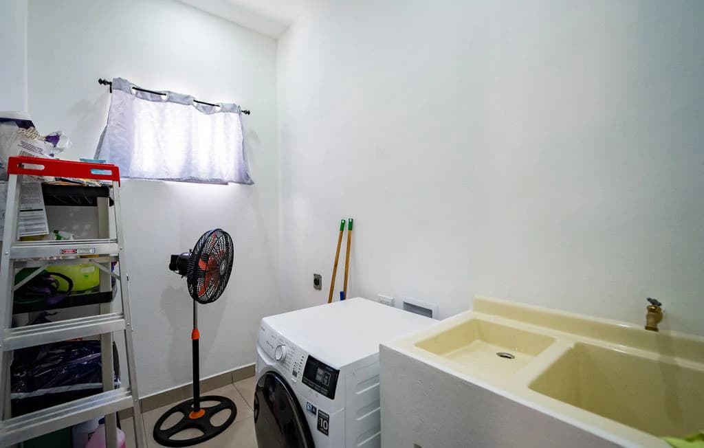 Casa Quetzal del Bosque: Turnkey Tropical Living with Income Potential – Just 5 Minutes from Carrillo Beach - photo 17